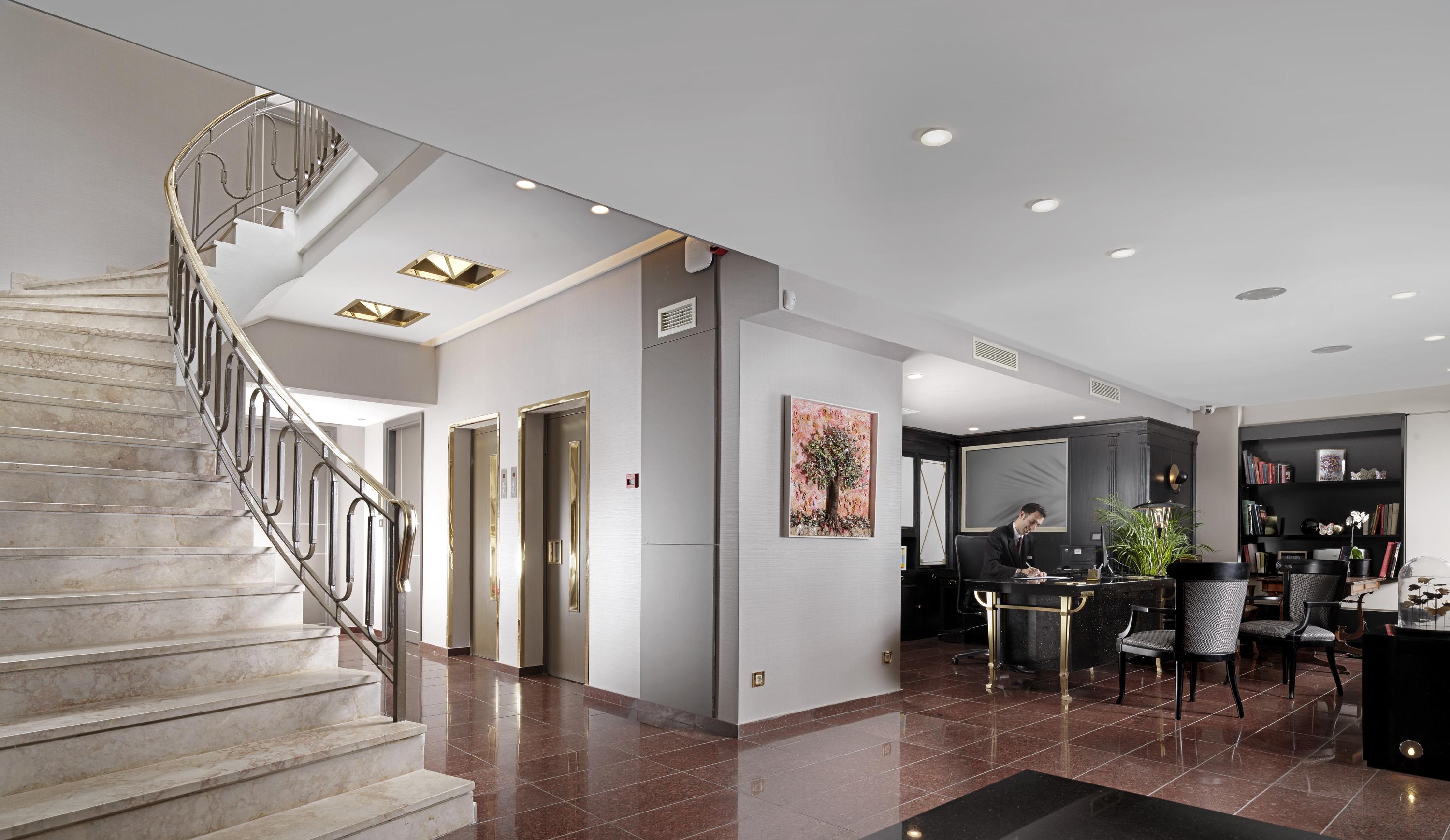 Holiday Suites Athene
