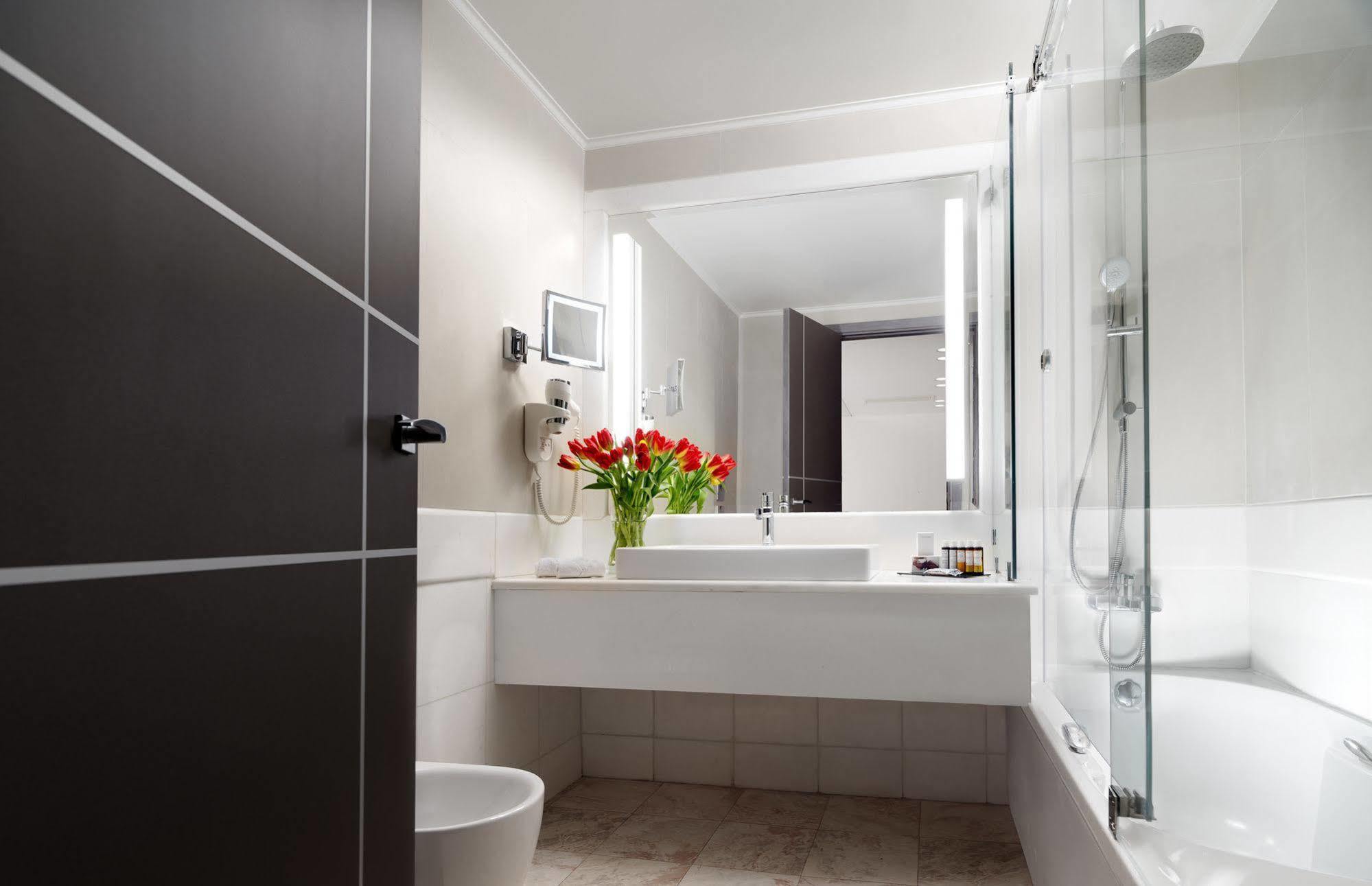 Holiday Suites Otel