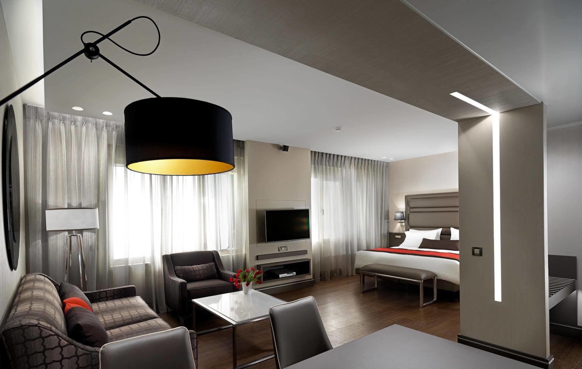 Holiday Suites 4* Athen